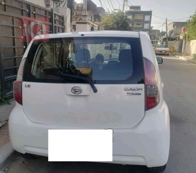 دایهاتسو YRV